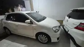 Toyota Etios Valco 2016 Bensin
