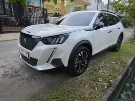 (HARGA CASH) KM Rendah Peugeot Seri 2008 Tahun 2022 White Pearl
