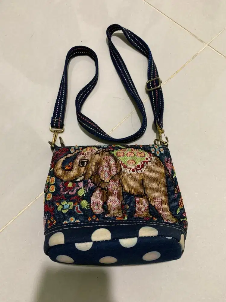 TAS SLINGBAG CHARKORN MADE IN THAILAND RAJUT KECIL MINI BAG SELEMPANG