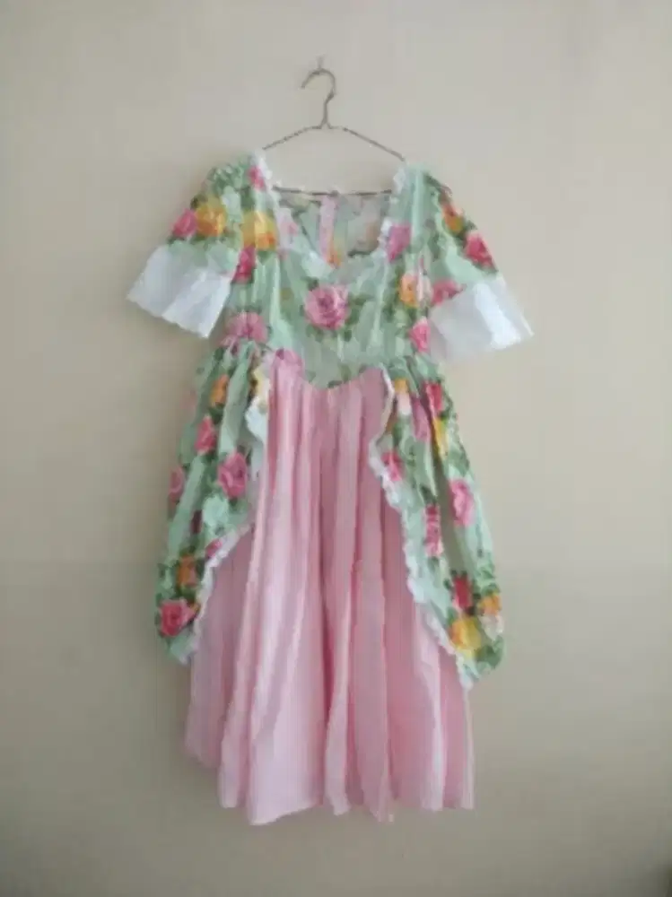 DRESS COSPLAY hijau bunga2 dan pink