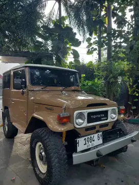 Hardtop BJ 40 th1984 diesel 4x4 barang langka antik tik