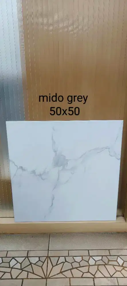 Keramik 50x50 mido grey ( mulia keramik)