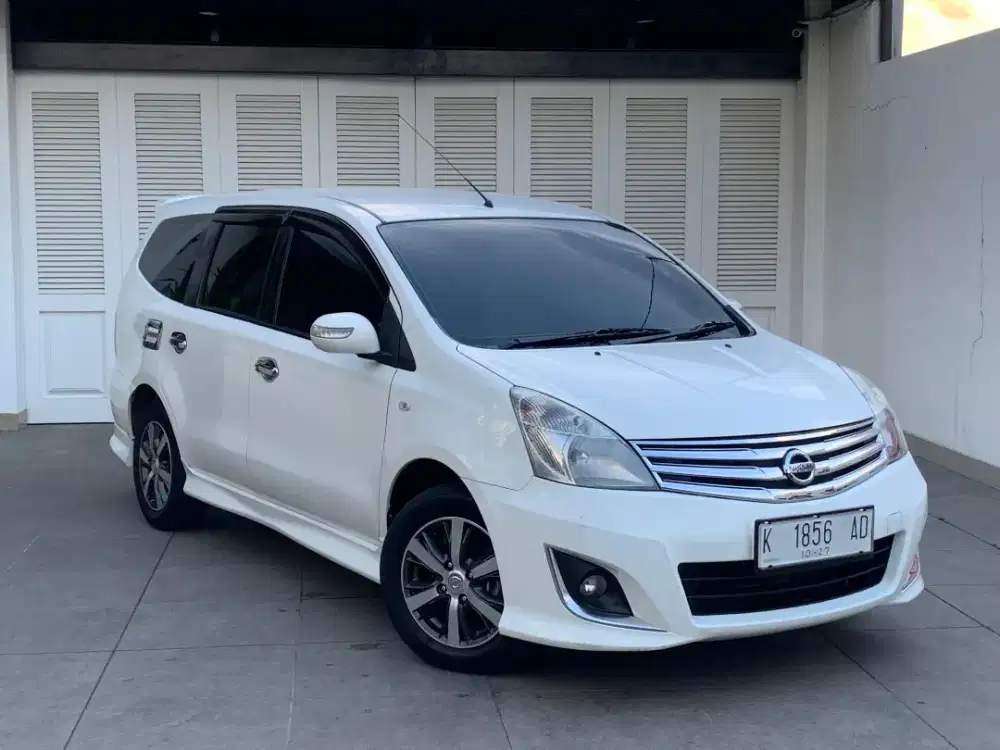 LIVINA HWS 1.5 AT 2013