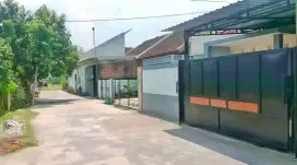 Rumah Baru Utara Alun2 Karanganyar