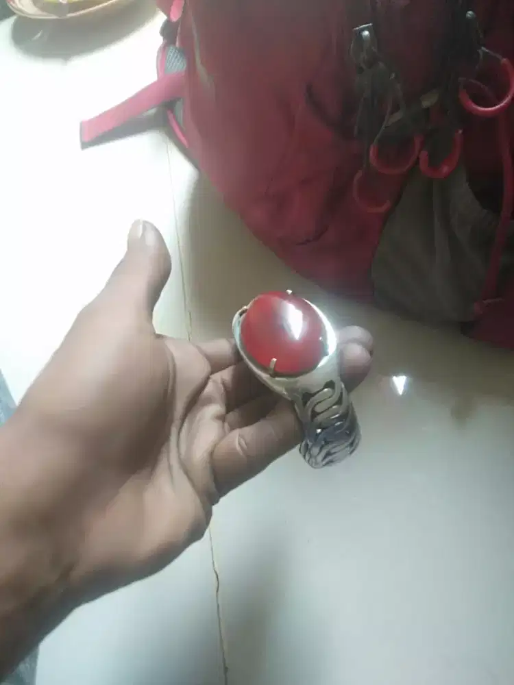 Gelang rantai batu