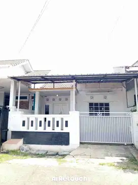 Disewakan rumah bundaran 5 dekat dengan mall Ciputra