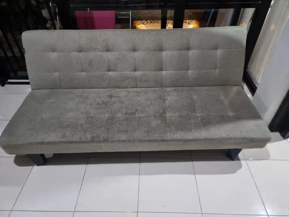 Sofa lipat Informa