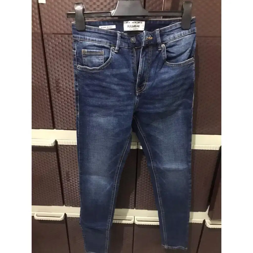 Celana Levis Pull&Bear Pria & wanita
