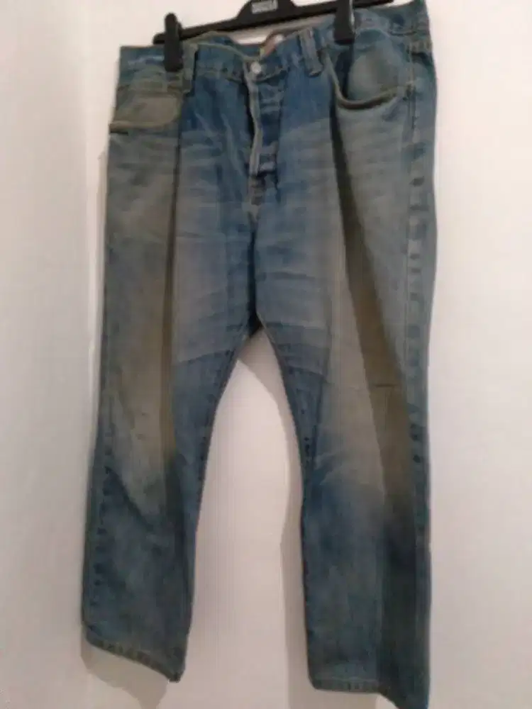 Dijual preloved celana panjang  Levis 501  ori