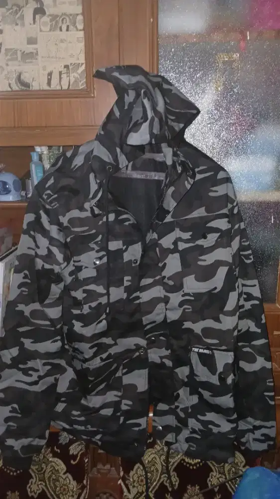 Jaket army parka