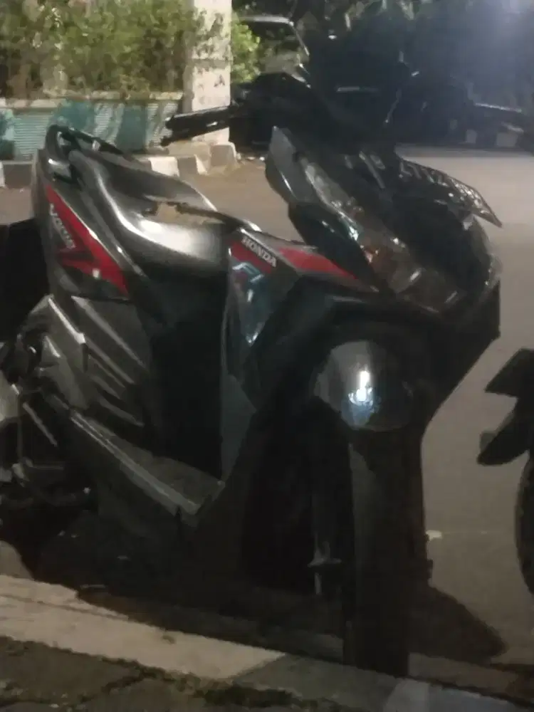 Vario 125 warna hitam tahun 2015 pajak mati 3 tahun
