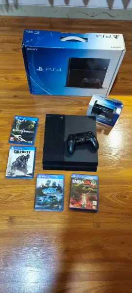 Jual ps 4 fat original cocok utk yang suka Ori Dan bs online
