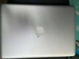 Macbook Pro 2012 Core i5 Ram 4 / 500