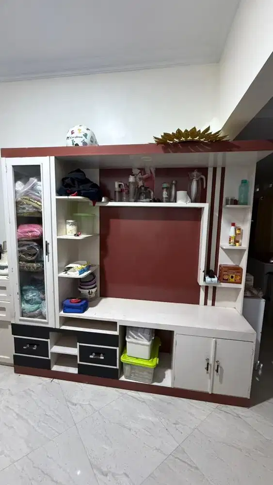 PARTISI/PENYEKAT RUANGAN/RAK TV