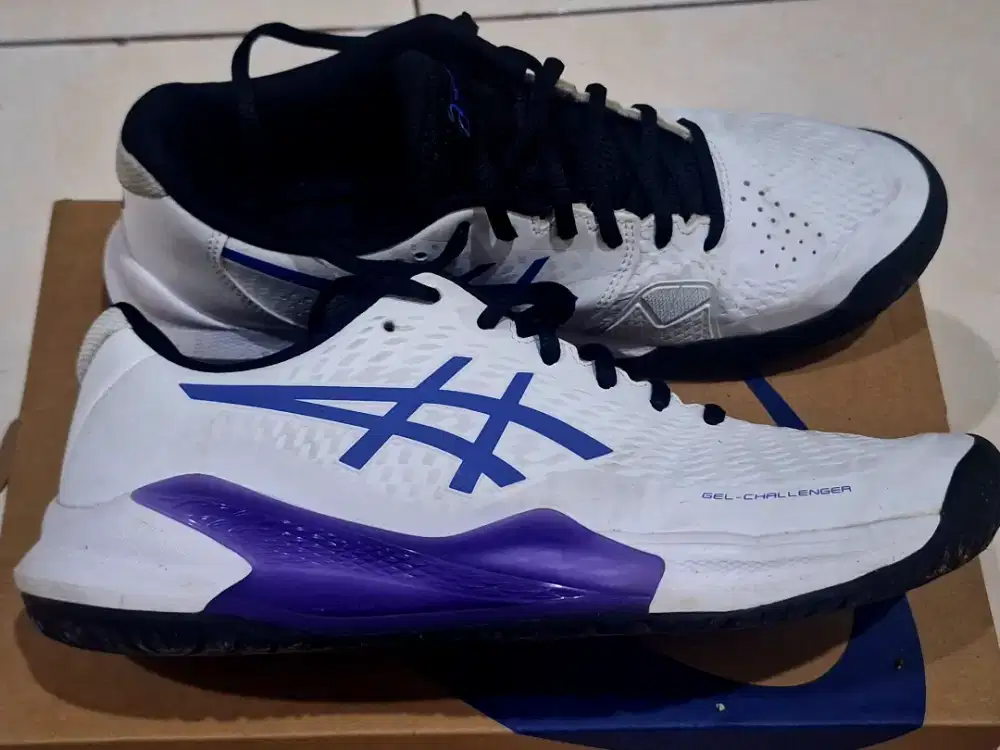 Sepatu tenis Asics Gel Chalenger 14