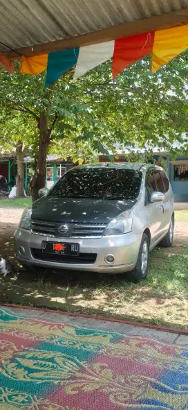 Nissan Grand livina 2011 Bensin