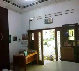 Rumah Kuno Zaman Kolonial Belanda di Pusat Kota Malang