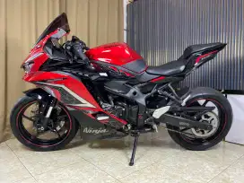 KASASAKI NINJA ZX25R ISTIMEWAH