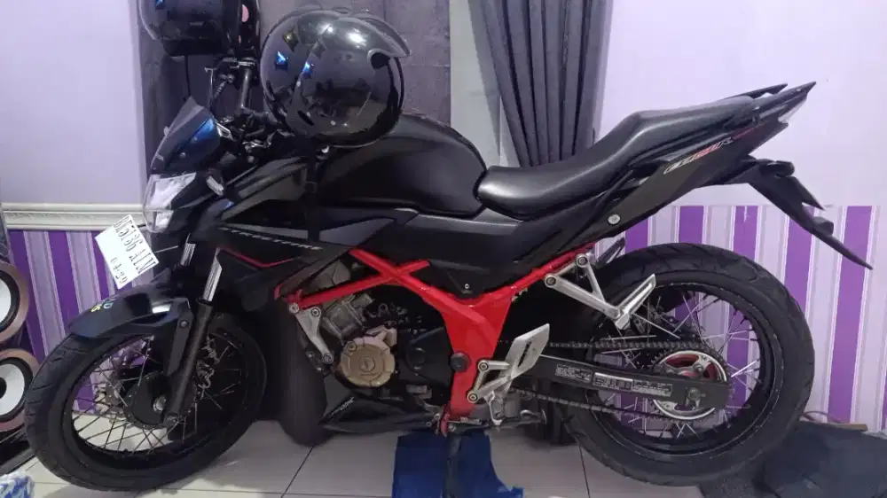 Jual sepeda motor honda CB150R SE tahun 2019