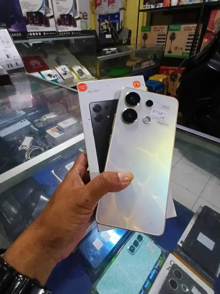 redmi note 13 8/128gb fullset bergaransi