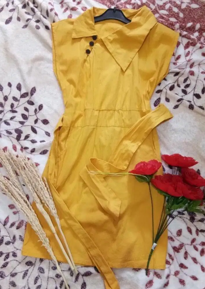 Dress Kuning berkaret