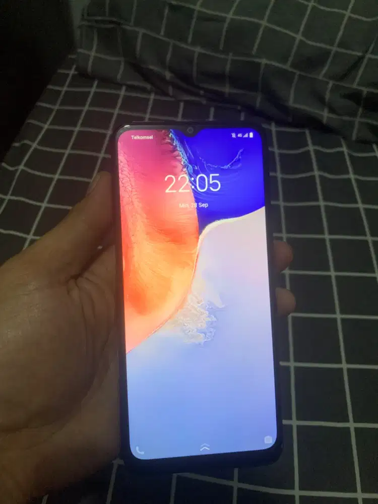 Vivo y15s Ram 3/64
