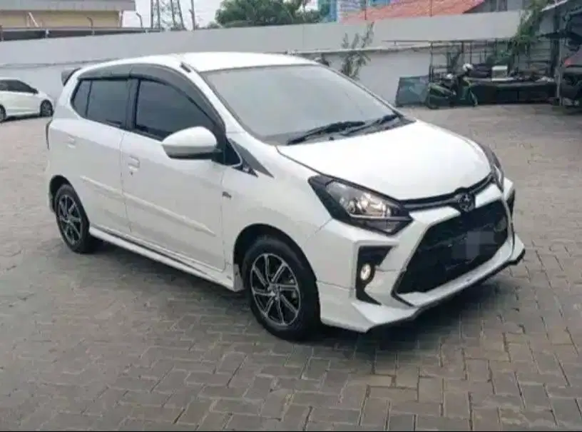 [KM11RB] TOYOTA AGYA 1.2 GR SPORT M/T 2021