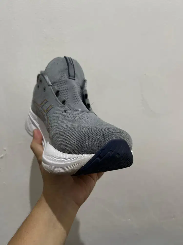 Asics Gel Nimbus 26 ukuran 44