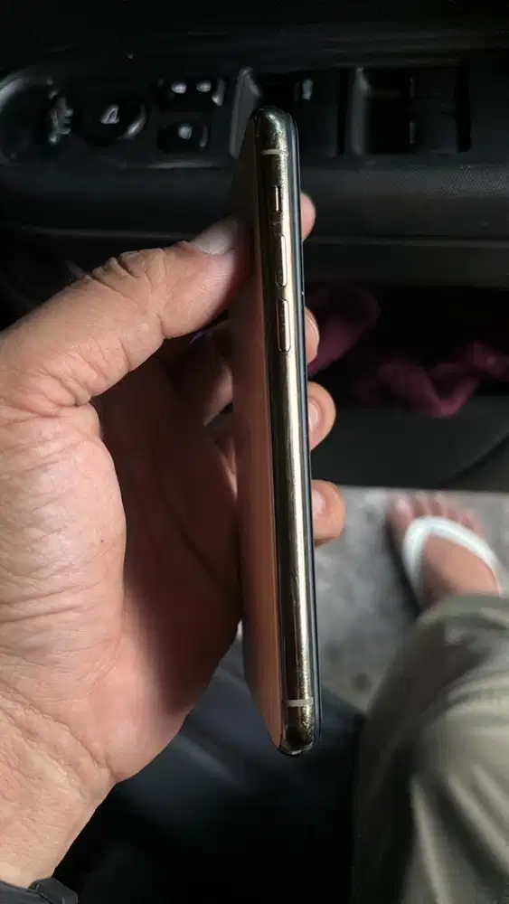 Ip 11 pro 64gb all provider