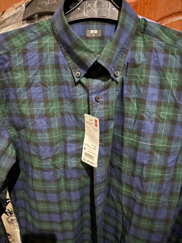 Kemeja uniqlo tangan panjang
