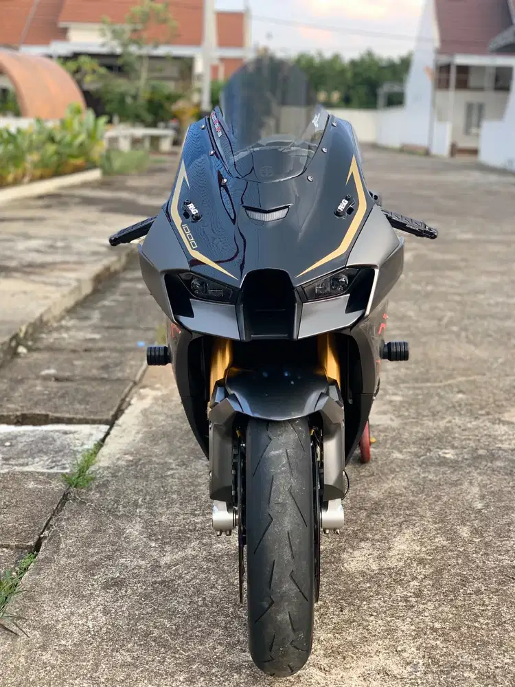 ZX10R Grey NIK 2022