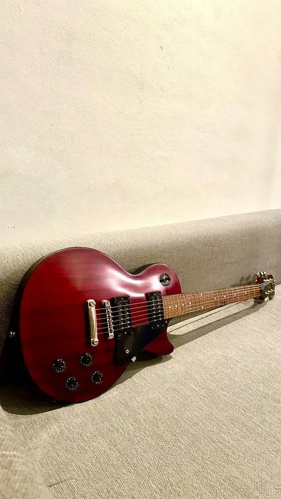 Epiphone Les Paul Studio 2012 - Worn Cherry