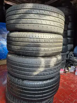 Ban copotan lexus Continetal ultracontact UC6 235/55 R20.80% 2021..4pc