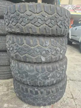 Ban copotan Hilux Kanati Mudhog trail AT 275/65 R18 80% 2022..4pcs