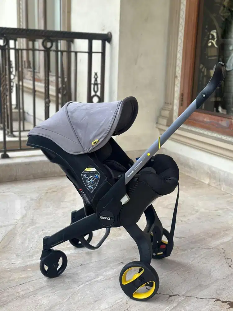 Stroller Doona 2 in 1 Grey Like New Fullset