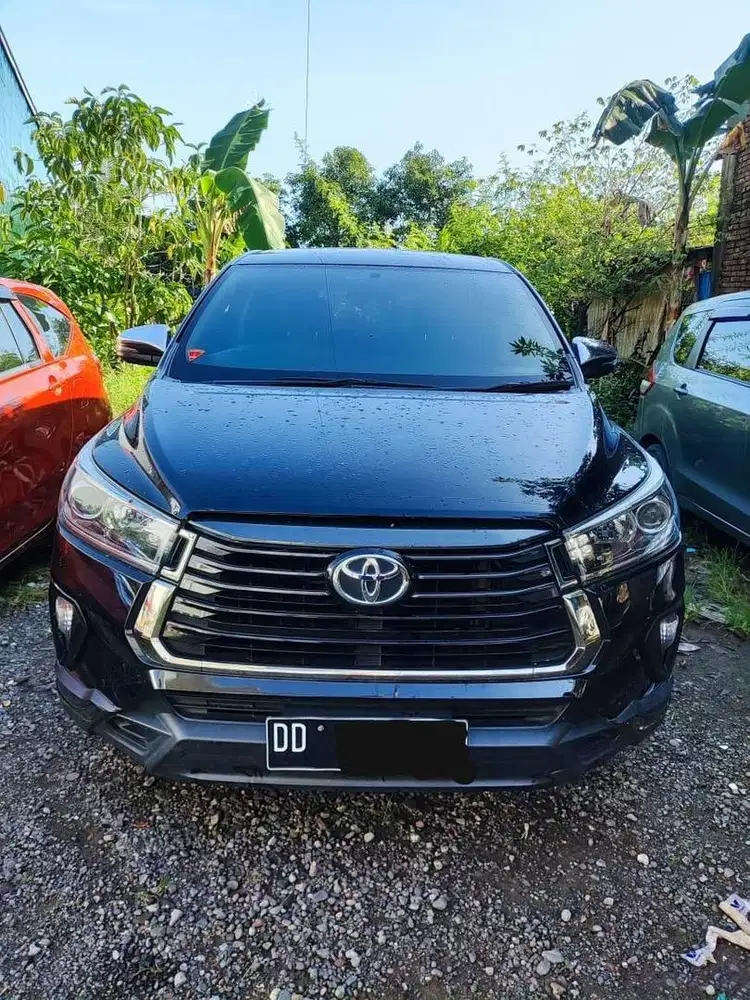 TOYOTA INNOVA VENTURER BENSIN AT 2.0