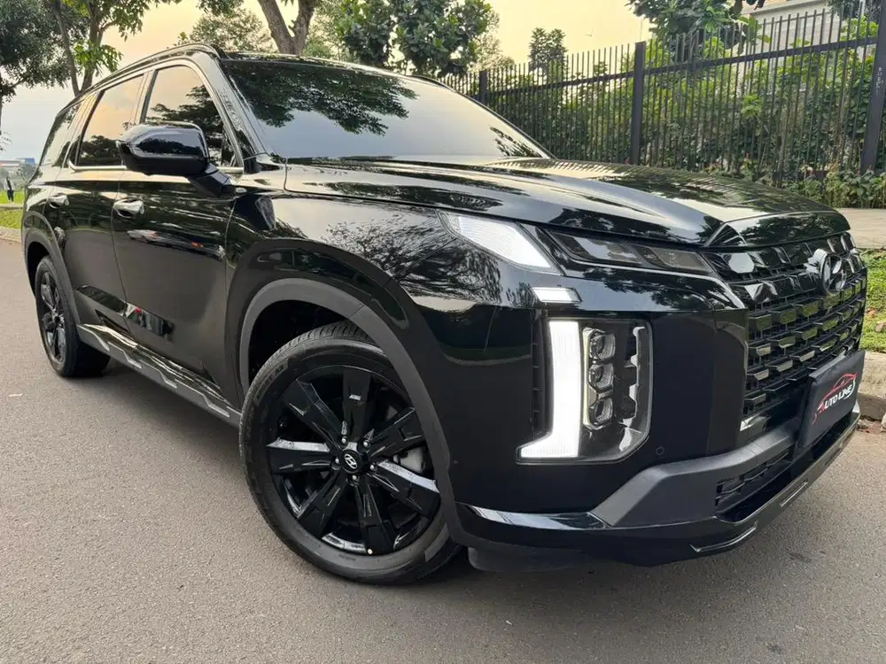 hyunda palisade xrt 2025/2024/2023/2022 low km!!!