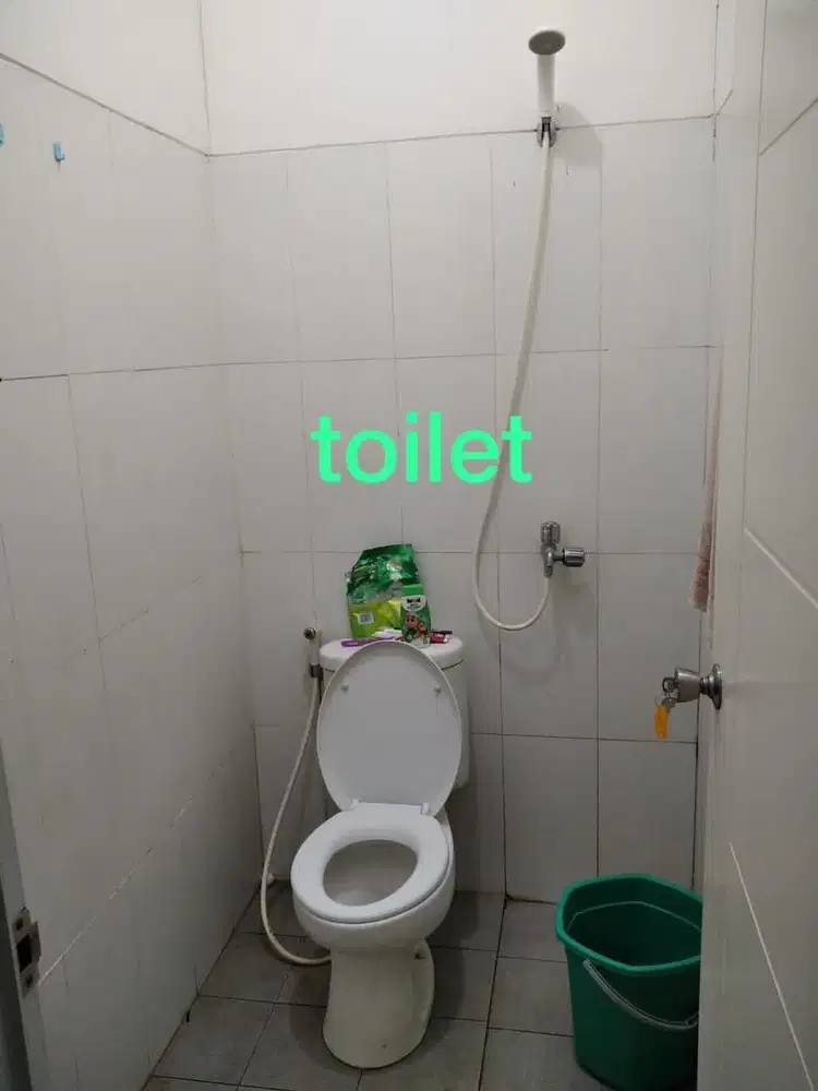Di Kontrakan Rumah di Metland Cibitung