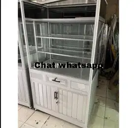 Dijual Etalase lemari