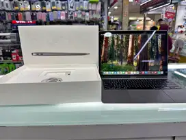 Second Apple Macbook Air M1 8/256GB EX IBox 13inch Fullset Lengkap