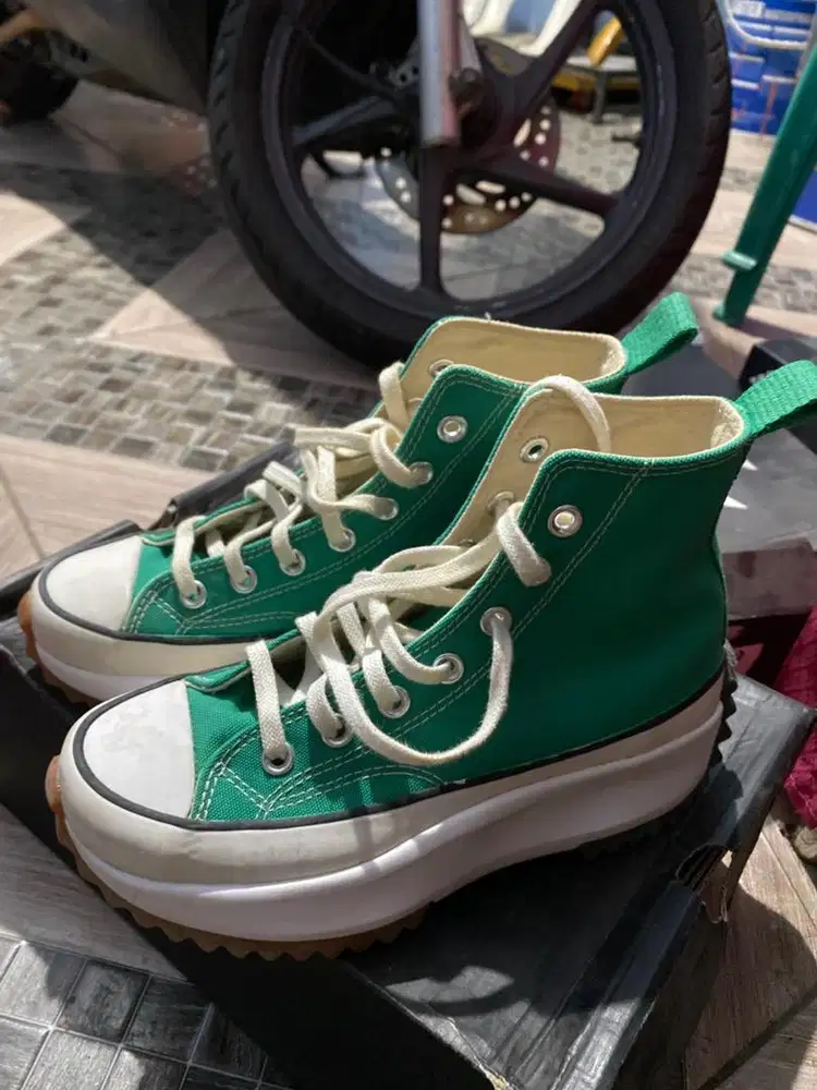 Sepatu converse