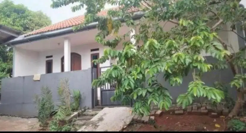Dijual rumah 3menit jln kaki ke stasiun rawabuntu strategis