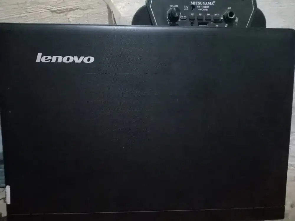 Laptop  Lenovo Ideapad 100 80MJ 15 inch
