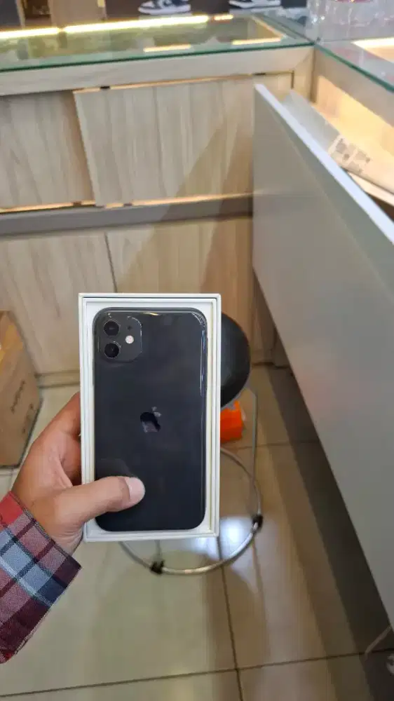 iPhone 11 128Gb iBox like new