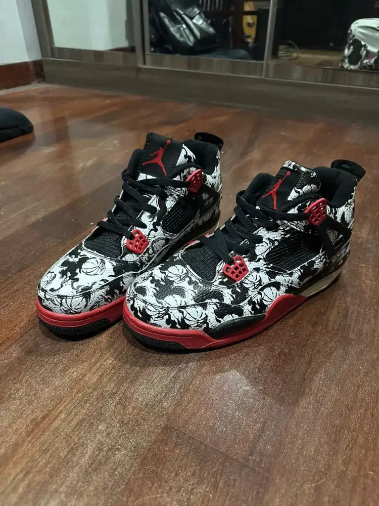 Sepatu Air Jordan 4 Retro “Tattoo” size 46 no Box