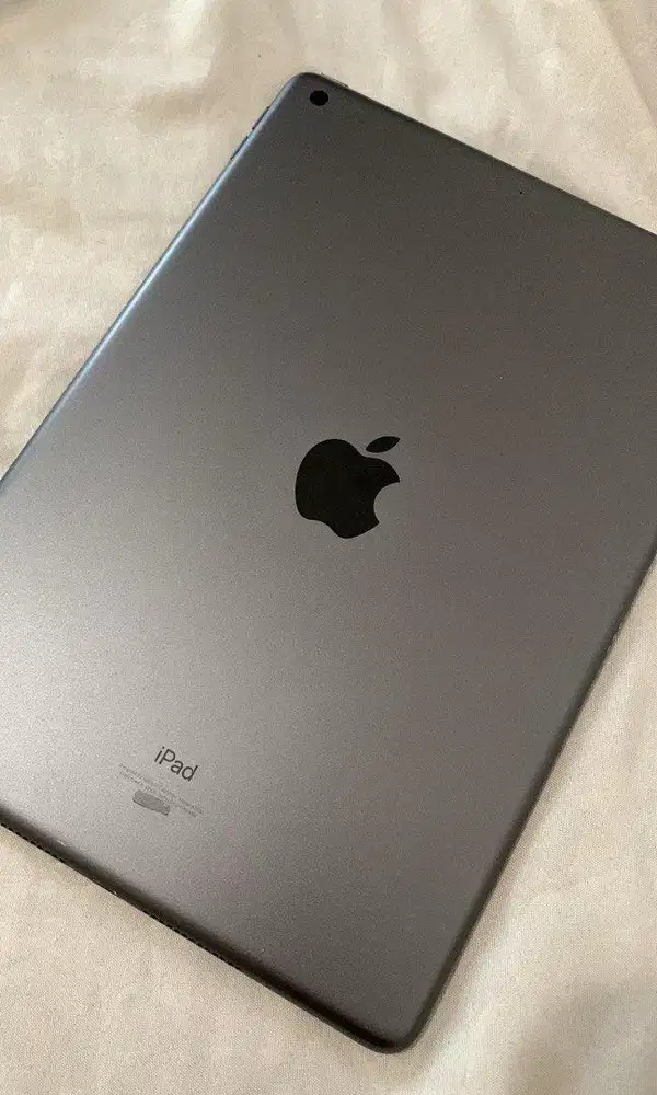 Dijual Ipad Gen 9 64Gb mulus lengkap mantap