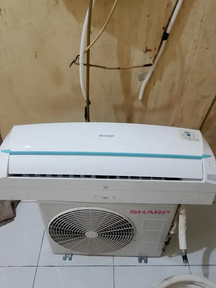 AC SHARP ½PK second rasa baru kondisi 90%