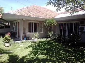 Rumah Manyar Istimewa