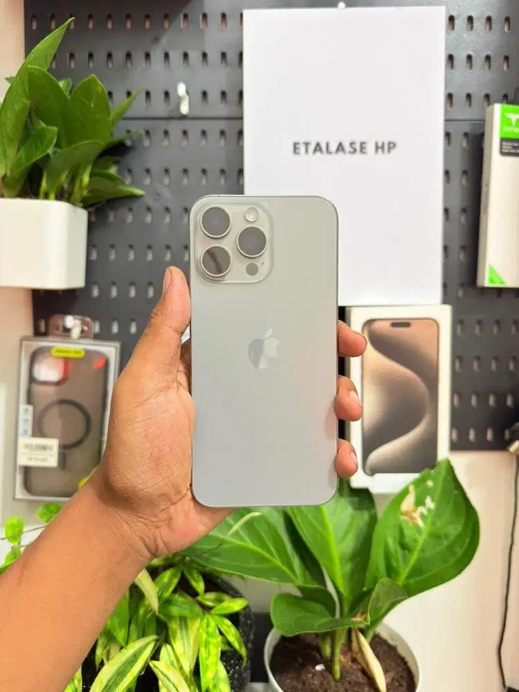 iPhone 15 Pro Max 256GB iBox