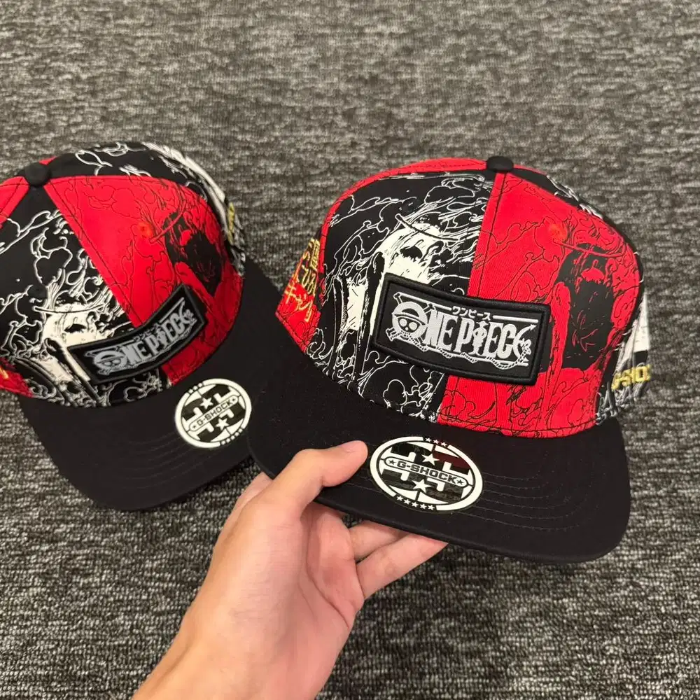 Topi Snapback One Piece Import TS0001